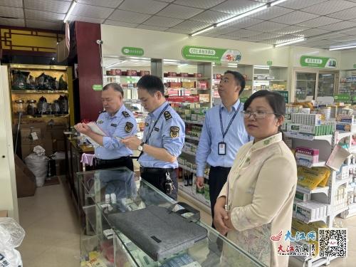 廣昌縣市場監(jiān)督管理局開展特殊食品安全檢查，票務服務規(guī)范并重